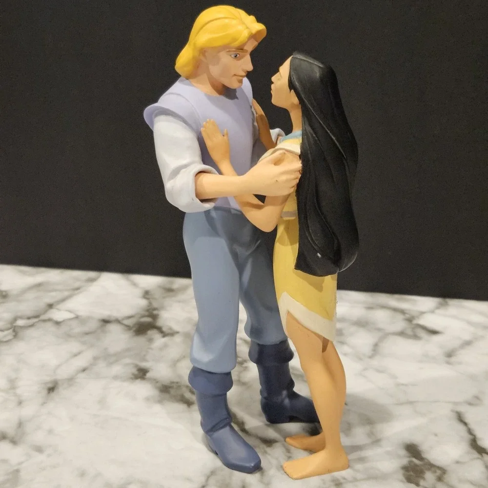 Vintage Disney Pocahontas Figurines Set Of 2 John Smith‎ Meeko Flit